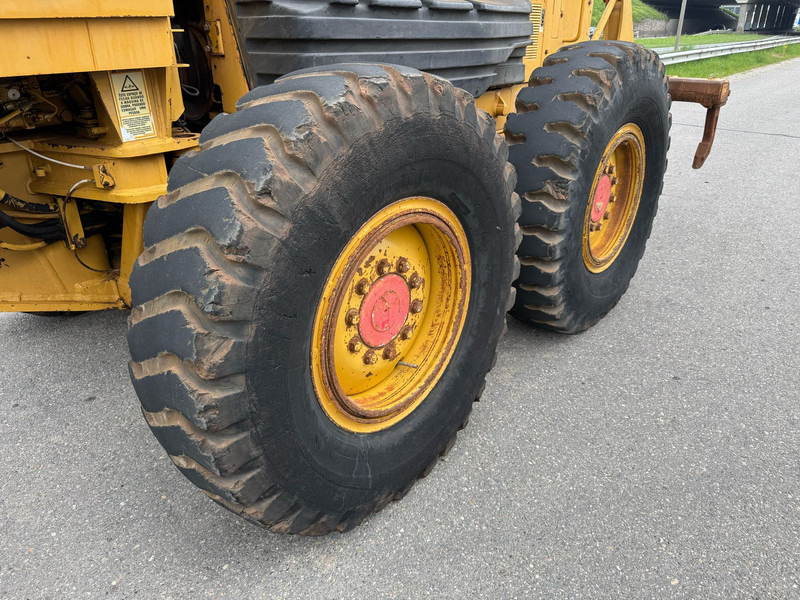 Makinë niveluese Caterpillar 140H: foto 10 Makinë niveluese Caterpillar 140H: foto 10