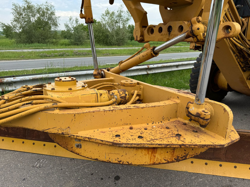 Makinë niveluese Caterpillar 140H: foto 19 Makinë niveluese Caterpillar 140H: foto 19