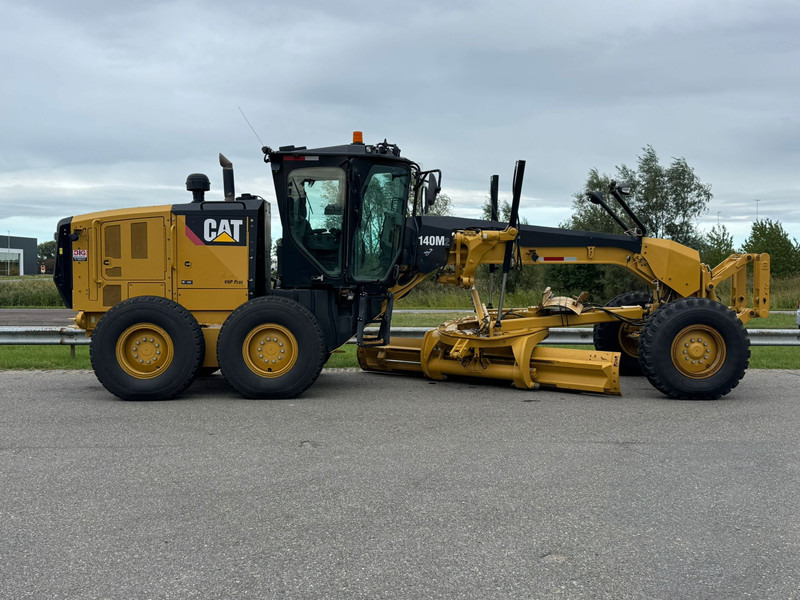Caterpillar 140M2 - Makinë niveluese: foto 5 Caterpillar 140M2 - Makinë niveluese: foto 5