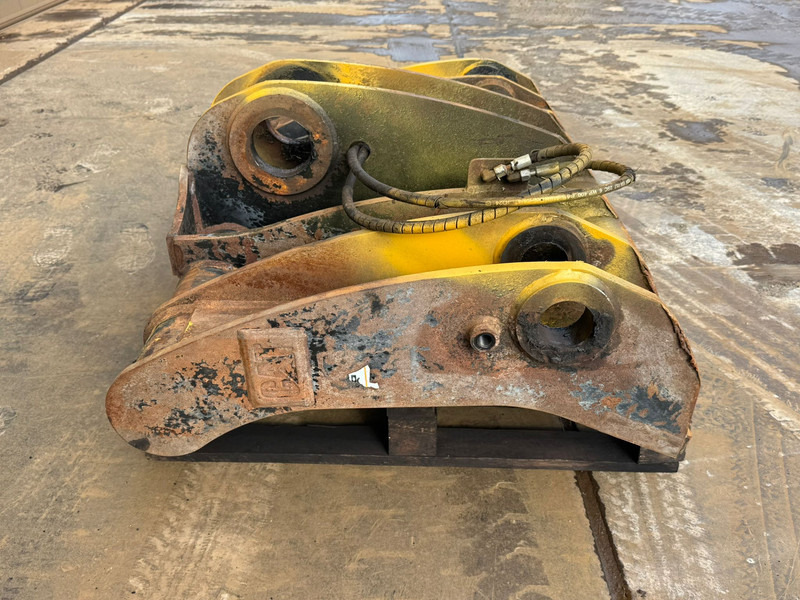 Bashkues i shpejtë Caterpillar 950k 962: foto 8