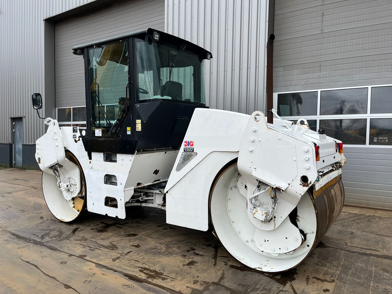 Caterpillar CB534D CE / EPA - Rul: foto 4 Caterpillar CB534D CE / EPA - Rul: foto 4