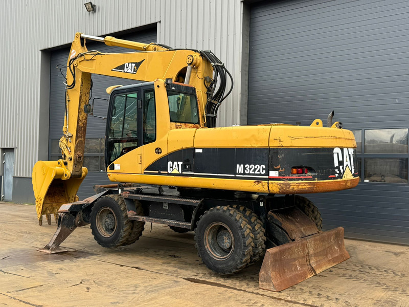 Caterpillar M322C - Hydraulic stabilizers / VA Triple boom / CE-certified, - Ekskavator me goma: foto 3 Caterpillar M322C - Hydraulic stabilizers / VA Triple boom / CE-certified, - Ekskavator me goma: foto 3