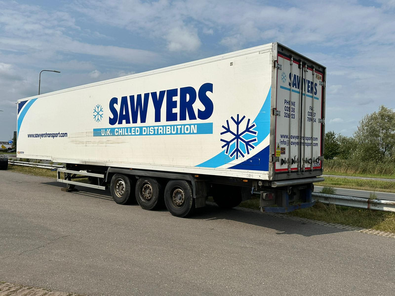 Gray and Adams Meat Hook Thermo King SLXE 400 - Gjysmë rimorkio frigorifer: foto 3 Gray and Adams Meat Hook Thermo King SLXE 400 - Gjysmë rimorkio frigorifer: foto 3