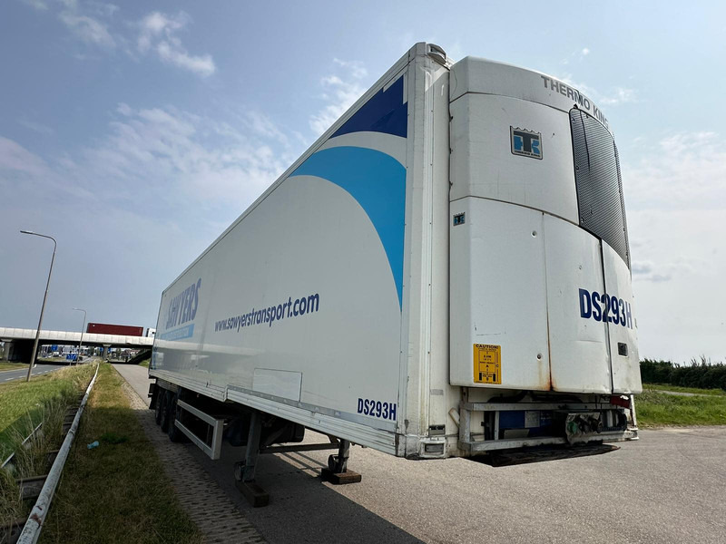 Gray and Adams Meat Hook Thermo King SLXE 400 - Gjysmë rimorkio frigorifer: foto 4 Gray and Adams Meat Hook Thermo King SLXE 400 - Gjysmë rimorkio frigorifer: foto 4