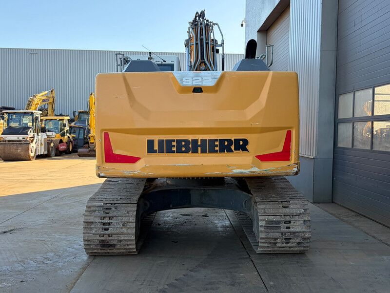 Liebherr R922LC - Ekskavator me zinxhirë: foto 4 Liebherr R922LC - Ekskavator me zinxhirë: foto 4