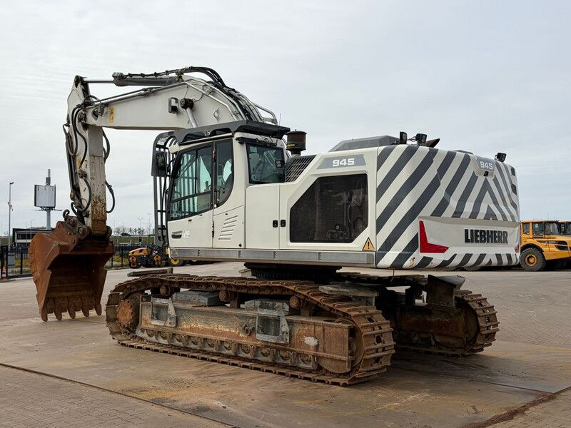 Liebherr R945 LCV (R944 / R946 / R950) - Ekskavator me zinxhirë: foto 3 Liebherr R945 LCV (R944 / R946 / R950) - Ekskavator me zinxhirë: foto 3