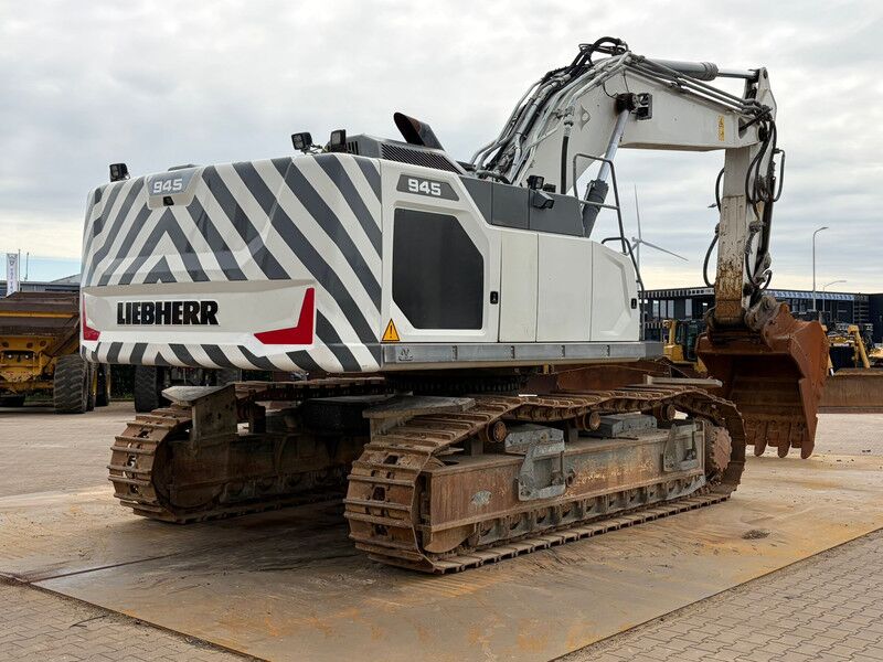 Liebherr R945 LCV (R944 / R946 / R950) - Ekskavator me zinxhirë: foto 5 Liebherr R945 LCV (R944 / R946 / R950) - Ekskavator me zinxhirë: foto 5