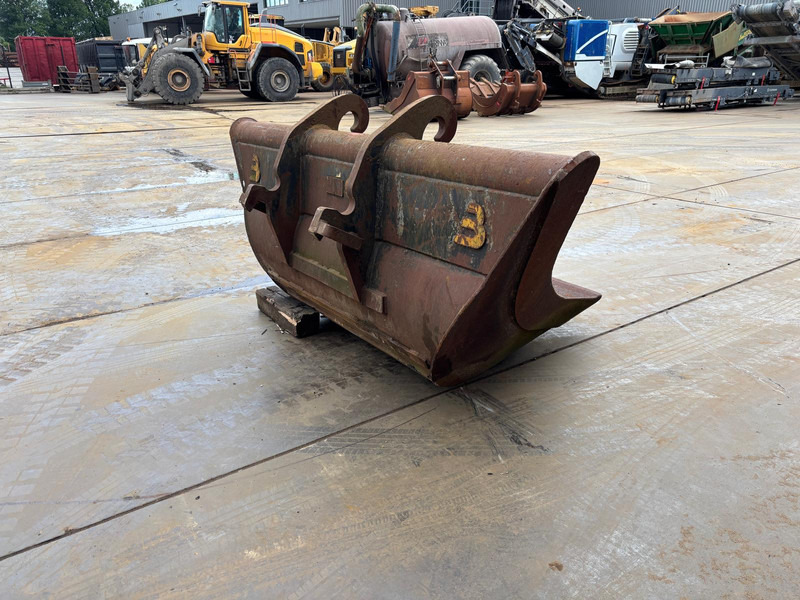 Verachtert Vleugelbak - Kovë: foto 5 Verachtert Vleugelbak - Kovë: foto 5