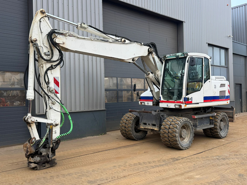 Volvo EW160D - Ekskavator me goma: foto 2 Volvo EW160D - Ekskavator me goma: foto 2