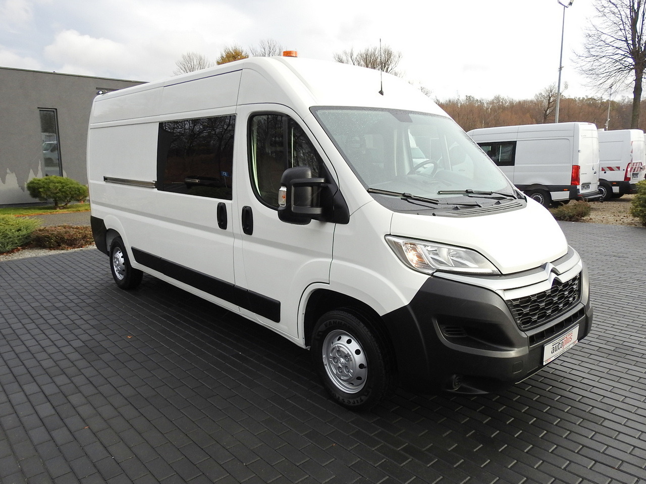 CITROEN JUMPER BOX DELIVERY VAN 6 SEATS AIR CONDITIONING  140HP - Furgon: foto 4 CITROEN JUMPER BOX DELIVERY VAN 6 SEATS AIR CONDITIONING  140HP - Furgon: foto 4