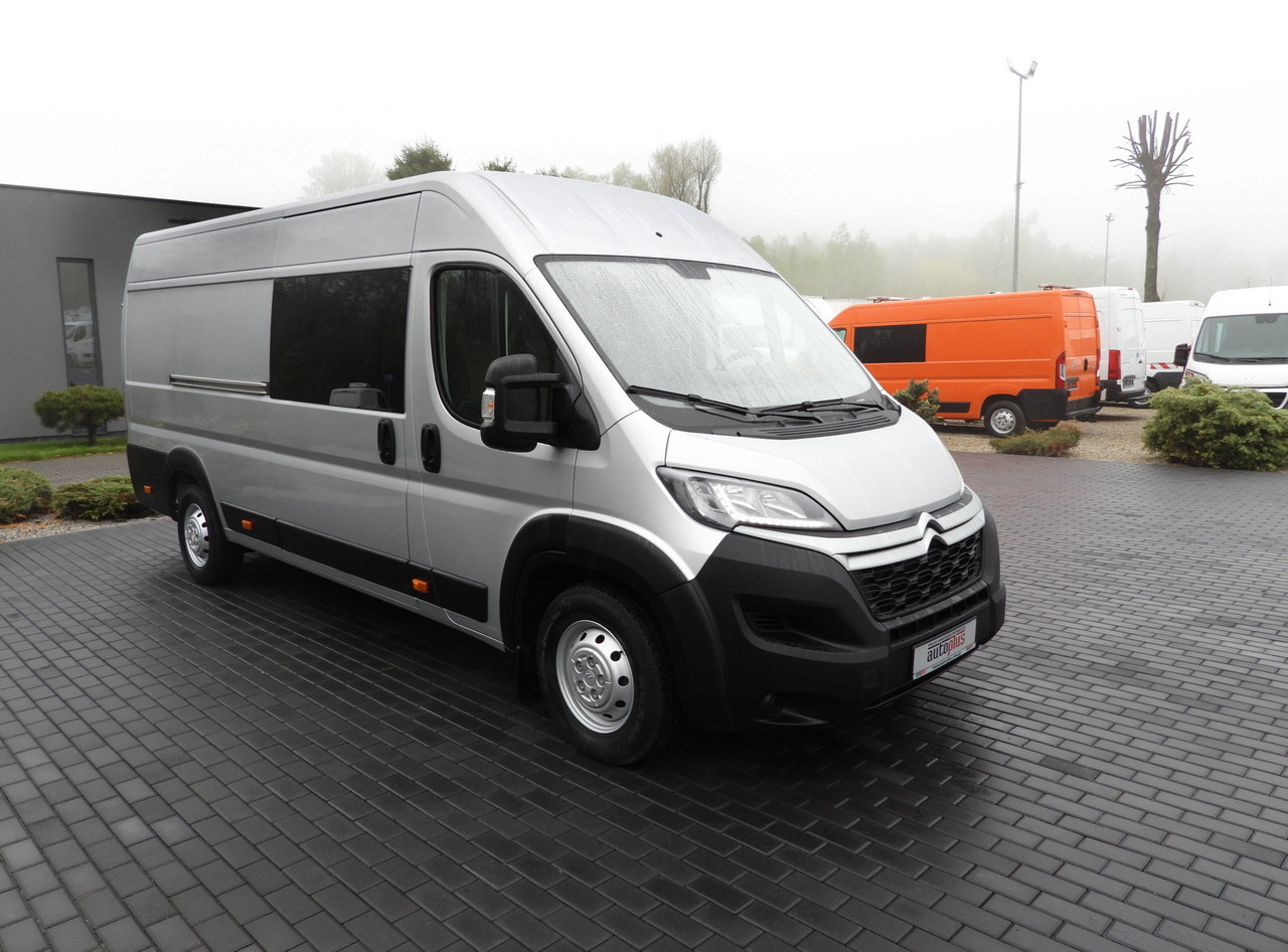 CITROEN JUMPER BOX DELIVERY VAN 7 SEATS CRUISE CONTROL LED LIGHTS AIR CONDITIONING 165HP - Furgon: foto 4 CITROEN JUMPER BOX DELIVERY VAN 7 SEATS CRUISE CONTROL LED LIGHTS AIR CONDITIONING 165HP - Furgon: foto 4