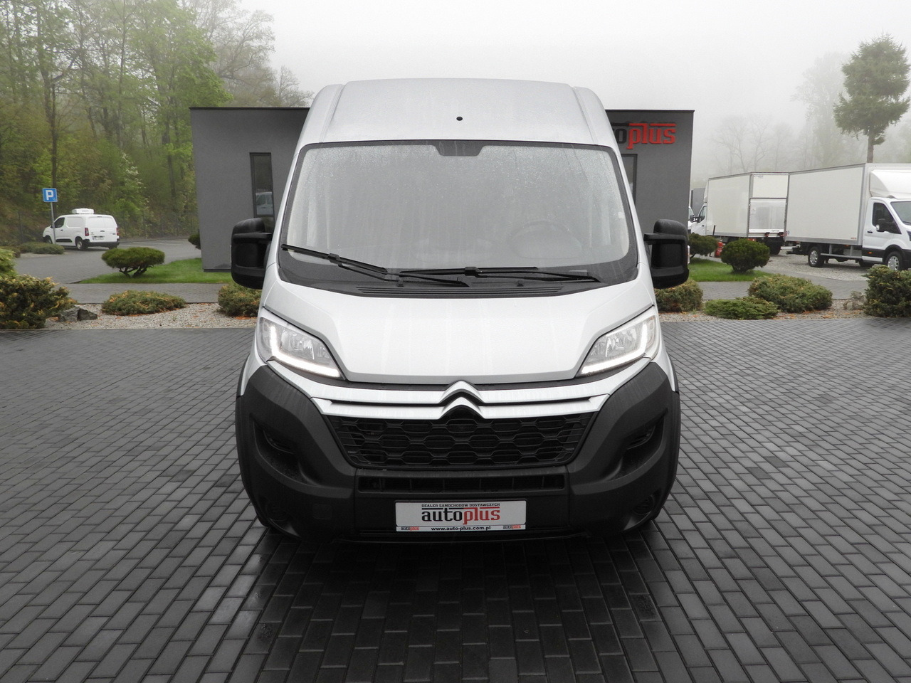 CITROEN JUMPER BOX DELIVERY VAN 7 SEATS CRUISE CONTROL LED LIGHTS AIR CONDITIONING 165HP - Furgon: foto 5 CITROEN JUMPER BOX DELIVERY VAN 7 SEATS CRUISE CONTROL LED LIGHTS AIR CONDITIONING 165HP - Furgon: foto 5
