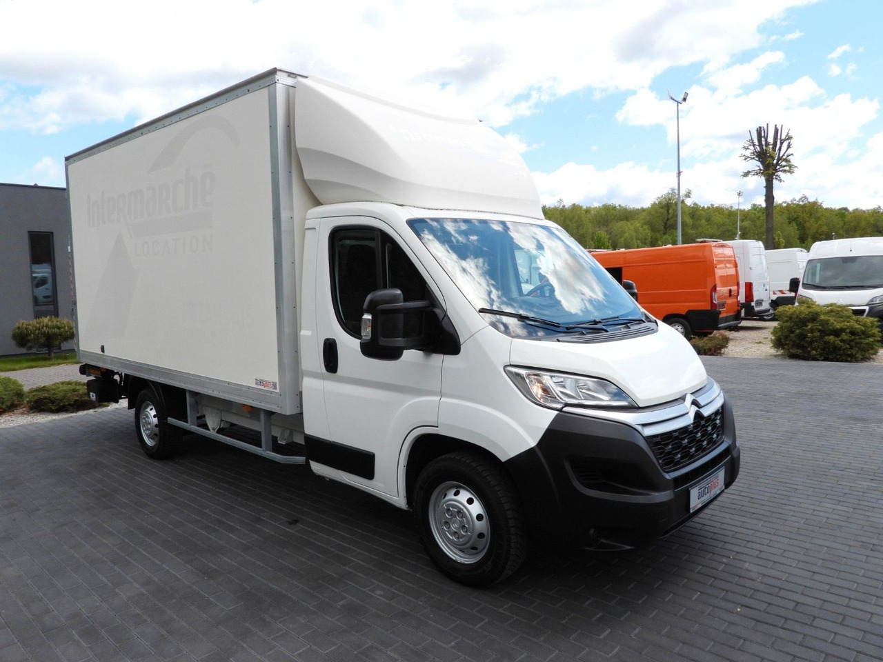Citroën JUMPER KOFFER AUFZUG 8 PALETTEN TEMPOMAT NAVI Citroën JUMPER KOFFER AUFZUG 8 PALETTEN TEMPOMAT NAVI - Kamioncine me kontinier: foto 4 Citroën JUMPER KOFFER AUFZUG 8 PALETTEN TEMPOMAT NAVI Citroën JUMPER KOFFER AUFZUG 8 PALETTEN TEMPOMAT NAVI - Kamioncine me kontinier: foto 4