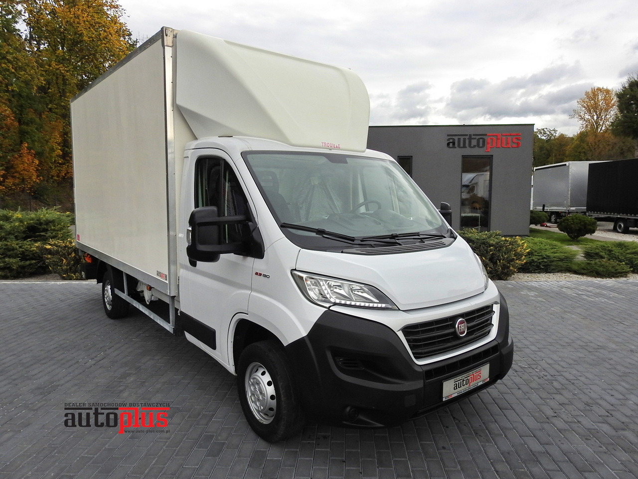 FIAT DUCATO BOX LIFT 8 PALLETS CRUISE CONTROL NAVIGATION AIR CONDITIONING LED LIGHTS 130HP - Kamioncine me kontinier: foto 1 FIAT DUCATO BOX LIFT 8 PALLETS CRUISE CONTROL NAVIGATION AIR CONDITIONING LED LIGHTS 130HP - Kamioncine me kontinier: foto 1