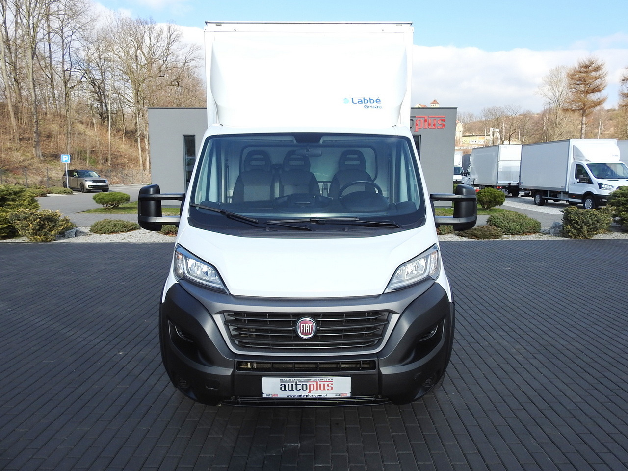 Kamioncine me kontinier FIAT DUCATO  BOX LIFT 8 PALLETS CRUISE CONTROL NAVIGATION LED LIGHTS AIR CONDITIONING  130HP: foto 5