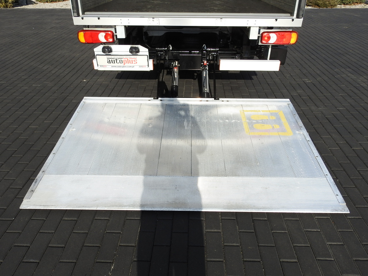 Kamioncine me kontinier FIAT DUCATO  BOX LIFT 8 PALLETS CRUISE CONTROL NAVIGATION LED LIGHTS AIR CONDITIONING  130HP: foto 22