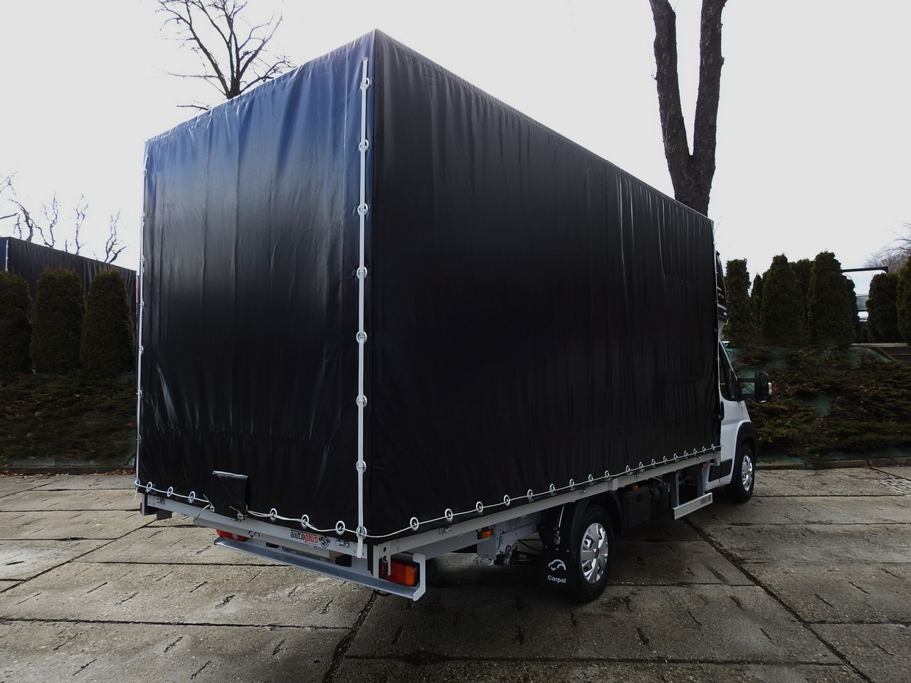 FIAT DUCATO - Kamioncine me tendë: foto 3 FIAT DUCATO - Kamioncine me tendë: foto 3