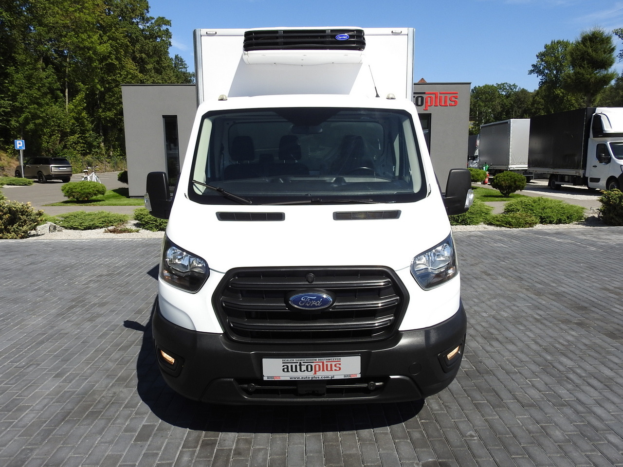 FORD TRANSIT REGRIGERATOR BOX 0*C POWER SUPPLY 230V CRUISE CONTROL AIR CONDITIONING TWIN WHEELS 170HP - Furgon frigorifer: foto 5 FORD TRANSIT REGRIGERATOR BOX 0*C POWER SUPPLY 230V CRUISE CONTROL AIR CONDITIONING TWIN WHEELS 170HP - Furgon frigorifer: foto 5