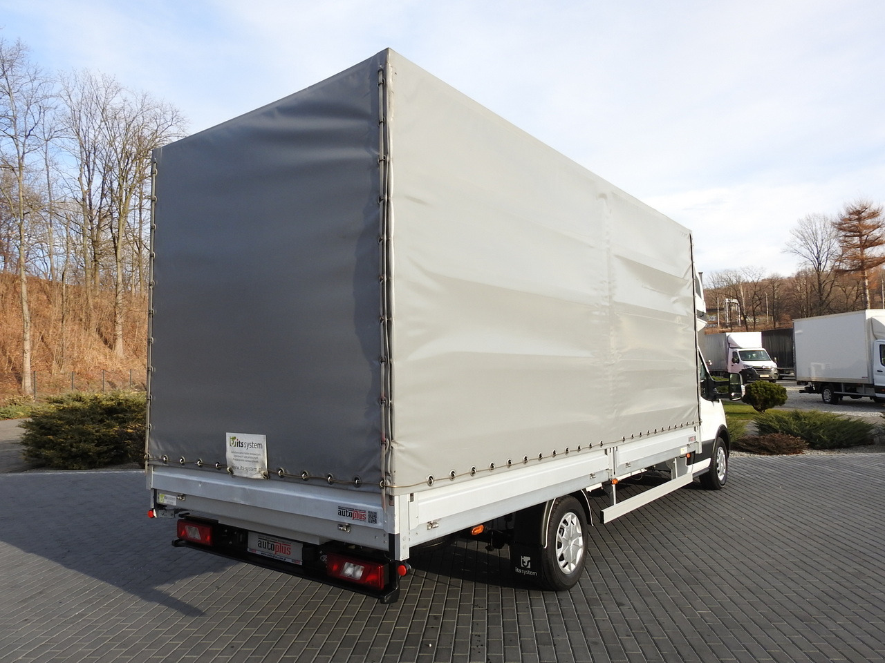 FORD TRANSIT TARPAULIN 10 PALLETS WEBASTO CRUISE CONTROL AIR CONDITIONING LED LIGHTS 160HP - Kamioncine me tendë: foto 3 FORD TRANSIT TARPAULIN 10 PALLETS WEBASTO CRUISE CONTROL AIR CONDITIONING LED LIGHTS 160HP - Kamioncine me tendë: foto 3