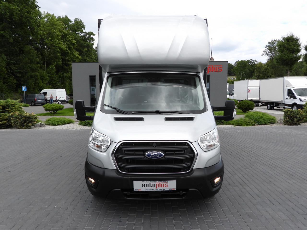 FORD TRANSIT TARPAULIN 10 PALLETS WEBASTO CRUISE CONTROL LED LIGHTS PNEUMATICS AIR CONDITIONING 160HP - Kamioncine me tendë: foto 5 FORD TRANSIT TARPAULIN 10 PALLETS WEBASTO CRUISE CONTROL LED LIGHTS PNEUMATICS AIR CONDITIONING 160HP - Kamioncine me tendë: foto 5