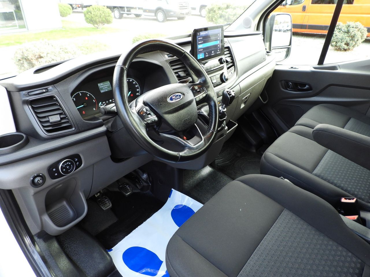 FORD TRANSIT TIPPER CRUISE CONTROL LED LIGHTS TWIN WHEELS AIR CONDITIONING 130HP - Kamioncine vetëshkarkuese: foto 2 FORD TRANSIT TIPPER CRUISE CONTROL LED LIGHTS TWIN WHEELS AIR CONDITIONING 130HP - Kamioncine vetëshkarkuese: foto 2