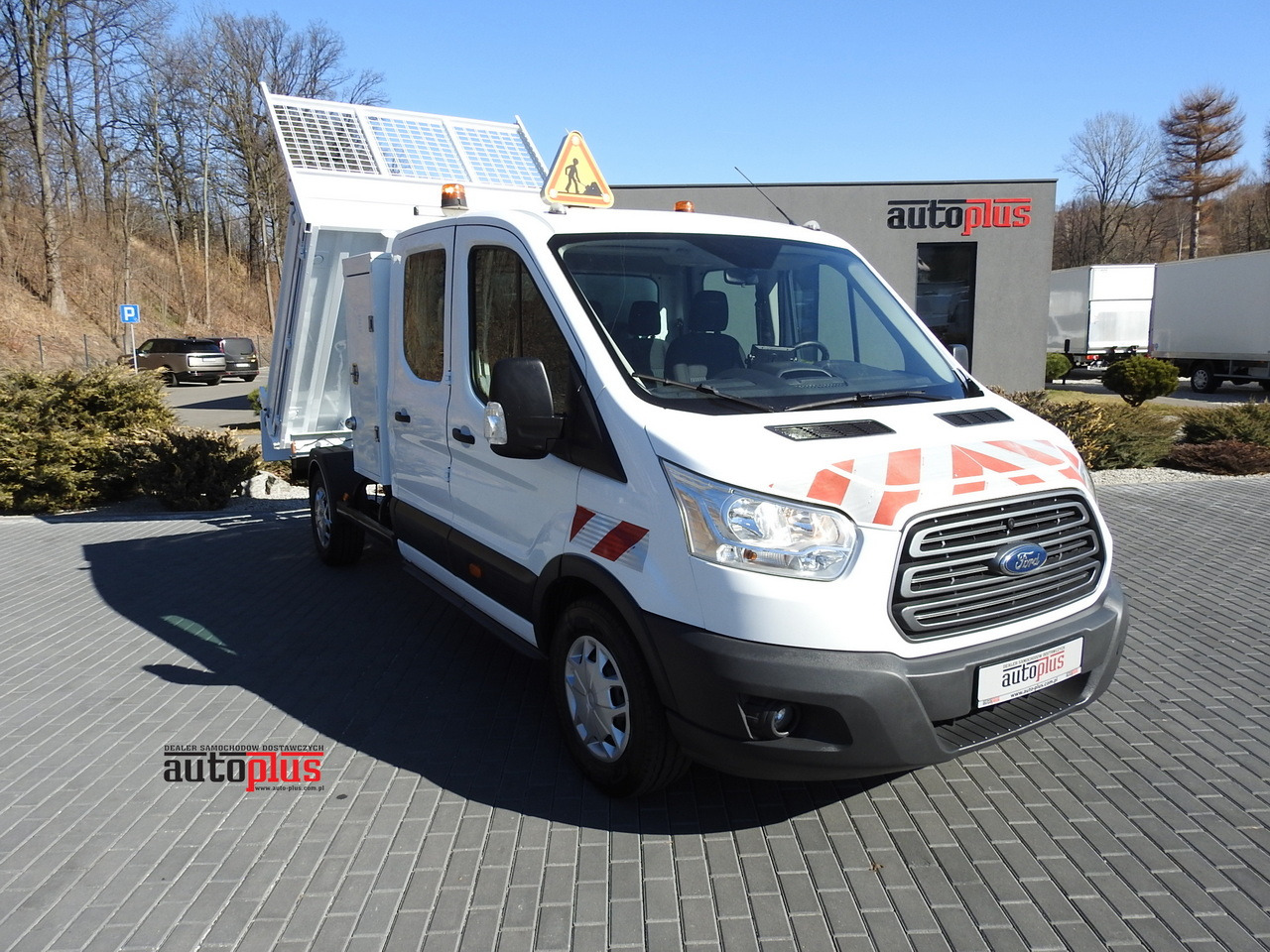 FORD TRANSIT TIPPER DOUBLE CABIN DOKA 6 SEATS CRUISE CONTROL AIR CONDITIONING 130HP - Kamioncine vetëshkarkuese: foto 1 FORD TRANSIT TIPPER DOUBLE CABIN DOKA 6 SEATS CRUISE CONTROL AIR CONDITIONING 130HP - Kamioncine vetëshkarkuese: foto 1