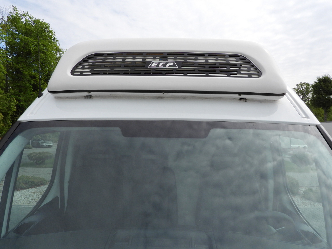 Furgon frigorifer IVECO DAILY 35S14 REFRIGERATOR VAN -10*C POWER SUPPLY 230V CRUISE CONTROL AUTOMATIC TRANSMISSION HI-MATIC AIR CONDITIONING 140HP: foto 18 Furgon frigorifer IVECO DAILY 35S14 REFRIGERATOR VAN -10*C POWER SUPPLY 230V CRUISE CONTROL AUTOMATIC TRANSMISSION HI-MATIC AIR CONDITIONING 140HP: foto 18