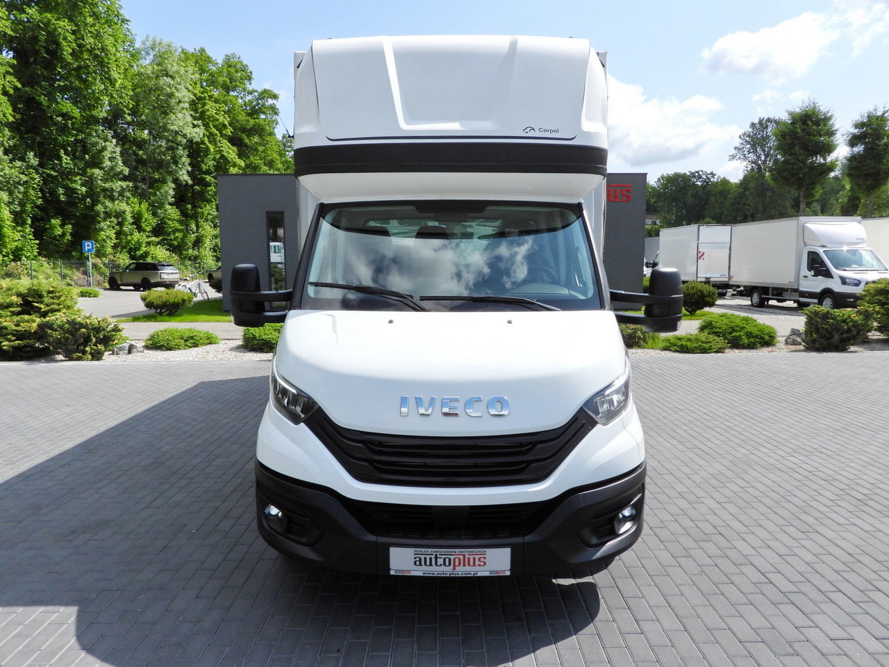 IVECO DAILY 35S18 TARPAULIN 10 PALLETS CRUISE CONTROL LED LIGHTS AIR CONDITIONING 180HP - Kamioncine me tendë: foto 5 IVECO DAILY 35S18 TARPAULIN 10 PALLETS CRUISE CONTROL LED LIGHTS AIR CONDITIONING 180HP - Kamioncine me tendë: foto 5