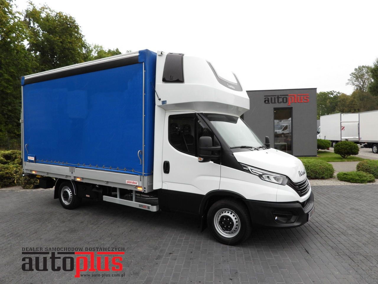 IVECO DAILY 35S18 TARPAULIN LIFT 8 PALLETS WEBASTO CRUISE CONTROL LED LIGHTS AIR CONDITIONING 180HP - Kamioncine me tendë: foto 1 IVECO DAILY 35S18 TARPAULIN LIFT 8 PALLETS WEBASTO CRUISE CONTROL LED LIGHTS AIR CONDITIONING 180HP - Kamioncine me tendë: foto 1