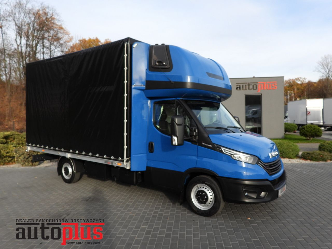 IVECO DAILY 35S21 TARPAULIN 10 PALLETS WEBASTO CRUISE CONTROL NAVIGATION LED LIGHTS AUTOMATIC TRANSMISSION HI-MATIC AIR CONDITIONING 210HP - Kamioncine me tendë: foto 1 IVECO DAILY 35S21 TARPAULIN 10 PALLETS WEBASTO CRUISE CONTROL NAVIGATION LED LIGHTS AUTOMATIC TRANSMISSION HI-MATIC AIR CONDITIONING 210HP - Kamioncine me tendë: foto 1