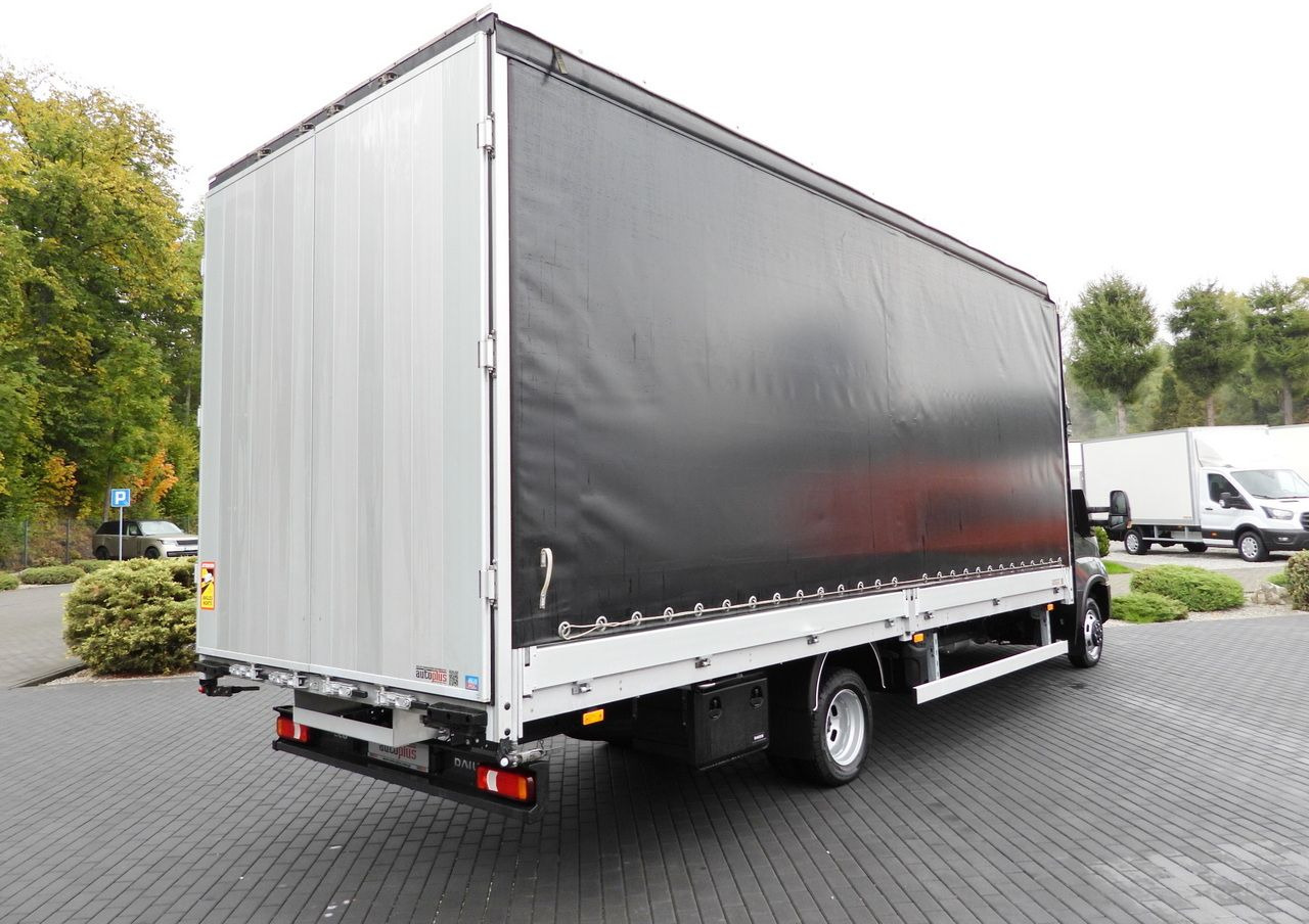 IVECO DAILY 50C18 TARPAULIN 14 PALLETS WEBASTO CRUISE CONTROL PNEUMATICS TWIN WHEELS AIR CONDITIONING 180HP - Kamioncine me tendë: foto 3 IVECO DAILY 50C18 TARPAULIN 14 PALLETS WEBASTO CRUISE CONTROL PNEUMATICS TWIN WHEELS AIR CONDITIONING 180HP - Kamioncine me tendë: foto 3