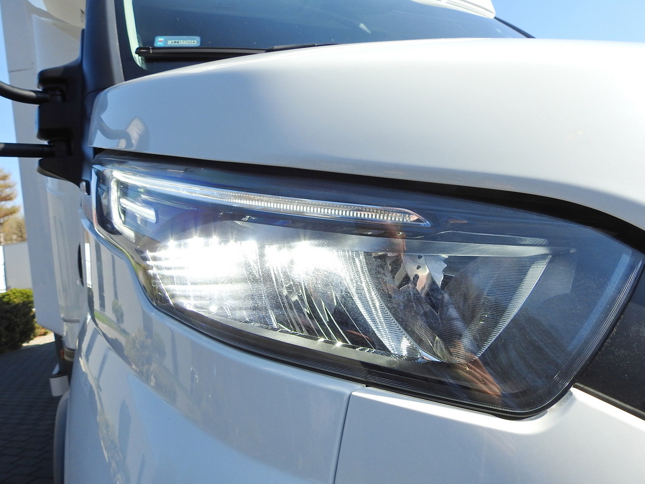 Kamioncine me kontinier IVECO DAILY 70C18 BOX LIFT 14 PALLETS WEBASTO CRUISE CONTROL NAVIGATION LED LIGHTS TWIN WHEELS AIR CONDITIONING  180HP: foto 23