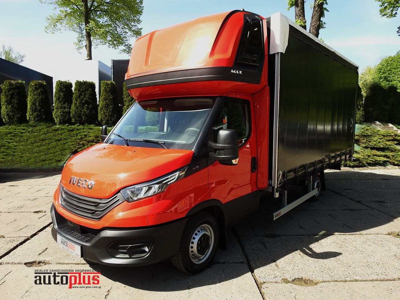 IVECO DAILY NEW TARPAULIN 10 PALLETS WEBASTO CRUISE CONTROL NAVIGATION AIR CONDITIONING LED LIGHTS 180HP - Kamioncine me tendë: foto 1 IVECO DAILY NEW TARPAULIN 10 PALLETS WEBASTO CRUISE CONTROL NAVIGATION AIR CONDITIONING LED LIGHTS 180HP - Kamioncine me tendë: foto 1