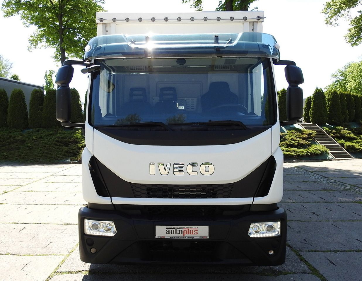 IVECO EUROCARGO 120 - 220 TARPAULIN LIFT 20 PALLETS LED LIGHTS AUTOMATIC TRANSMISSION HI-MATIC TWIN WHEELS AIR CONDITIONING 220HP - Kamioncine me tendë: foto 5 IVECO EUROCARGO 120 - 220 TARPAULIN LIFT 20 PALLETS LED LIGHTS AUTOMATIC TRANSMISSION HI-MATIC TWIN WHEELS AIR CONDITIONING 220HP - Kamioncine me tendë: foto 5