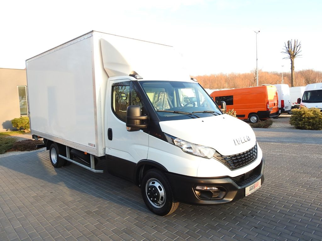 Iveco DAILY 35S16 KOFFER AUFZUG 8 PALETTEN TEMPOMAT - Kamioncine me kontinier: foto 4 Iveco DAILY 35S16 KOFFER AUFZUG 8 PALETTEN TEMPOMAT - Kamioncine me kontinier: foto 4
