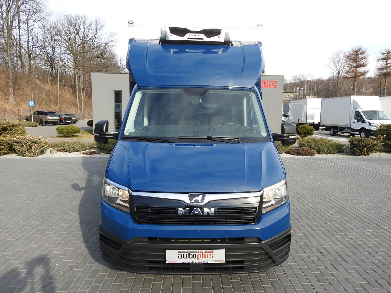 MAN TGE 3.180 REGRIGERATOR BOX -5*C 8 PALLETS HEATING FUNCTION CRUISE CONTROL PNEUMATICS AIR CONDITIONING 180HP - Furgon frigorifer: foto 5 MAN TGE 3.180 REGRIGERATOR BOX -5*C 8 PALLETS HEATING FUNCTION CRUISE CONTROL PNEUMATICS AIR CONDITIONING 180HP - Furgon frigorifer: foto 5