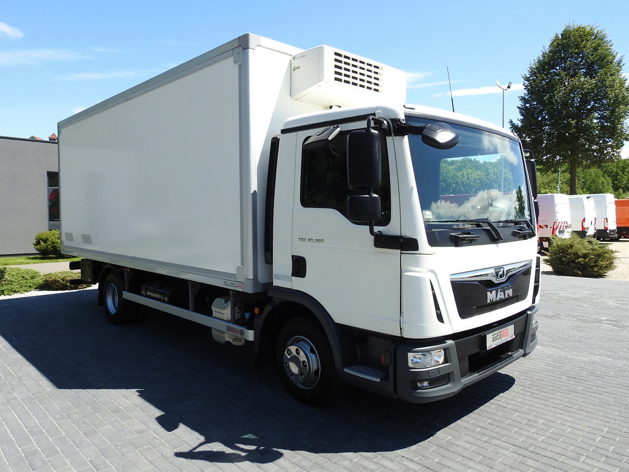 MAN TGL 10.180 REGRIGERATOR BOX -20*C 11 PALLETS POWER SUPPLY 230V AIR CONDITIONING PNEUMATICS TWIN WHEELS 180HP - Kamion frigorifer: foto 4 MAN TGL 10.180 REGRIGERATOR BOX -20*C 11 PALLETS POWER SUPPLY 230V AIR CONDITIONING PNEUMATICS TWIN WHEELS 180HP - Kamion frigorifer: foto 4