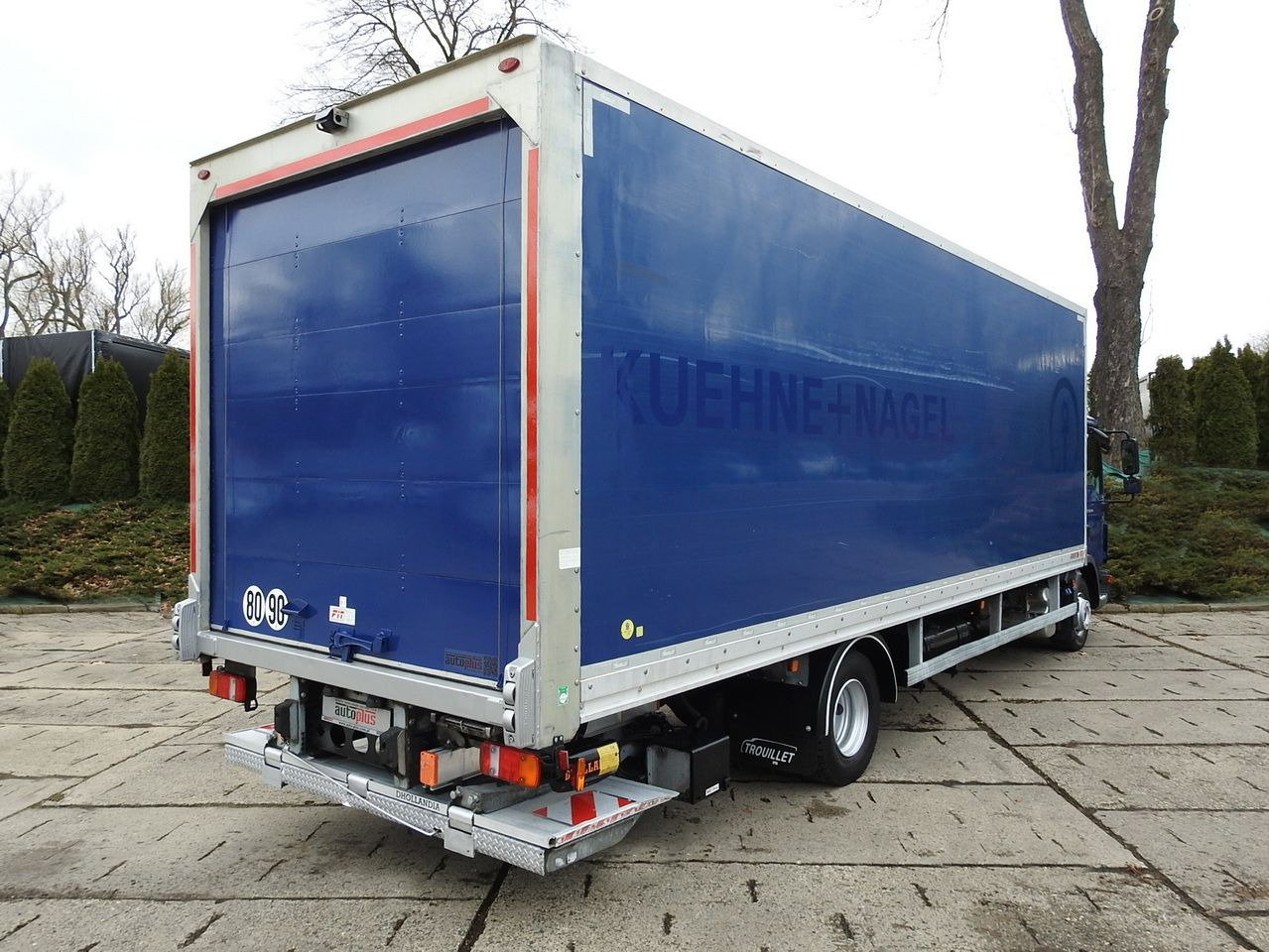 MAN TGL 12.220 BOX LIFT 18 PALLETS CRUISE CONTROLAIR CONDITIONING PNEUMATICS AUTOMATIC TWIN WHEELS 220HP - Kamioncine me kontinier: foto 3 MAN TGL 12.220 BOX LIFT 18 PALLETS CRUISE CONTROLAIR CONDITIONING PNEUMATICS AUTOMATIC TWIN WHEELS 220HP - Kamioncine me kontinier: foto 3