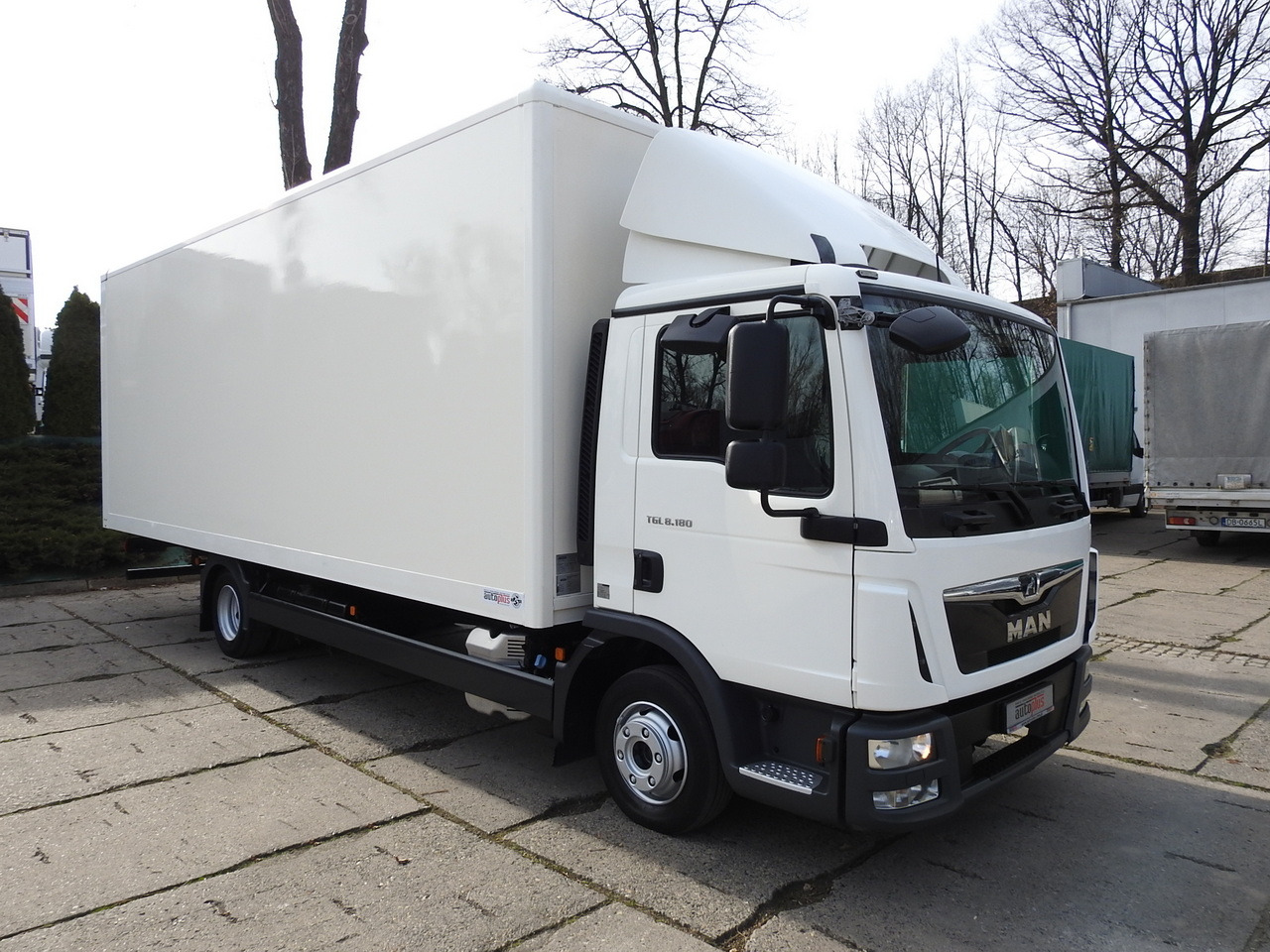 MAN TGL 8.18 BOX 16 PALLETS CRUISE CONTROL TWIN WHEELS 180HP - Kamioncine me kontinier: foto 4 MAN TGL 8.18 BOX 16 PALLETS CRUISE CONTROL TWIN WHEELS 180HP - Kamioncine me kontinier: foto 4