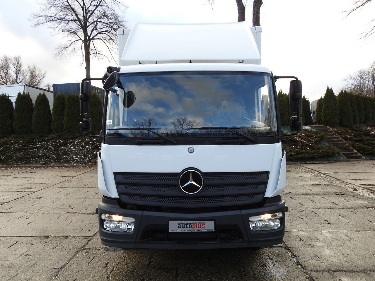 MERCEDES ATEGO 12.24 BOX LIFT 18 PALLETS CRUISE CONTROL AUTOMATIC TRANSMISSION TWIN WHEELS AIR CONDITIONING 240HP - Kamion vagonetë: foto 5 MERCEDES ATEGO 12.24 BOX LIFT 18 PALLETS CRUISE CONTROL AUTOMATIC TRANSMISSION TWIN WHEELS AIR CONDITIONING 240HP - Kamion vagonetë: foto 5