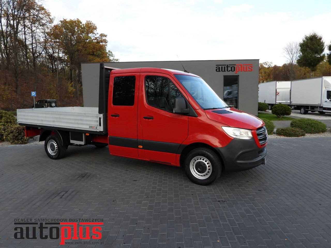 MERCEDES SPRINTER 316 STAKE BODY DOUBLE CABIN DOKA 7 SEATS AIR CONDITIONING 160HP - Kamioncine dopio kabinë: foto 1 MERCEDES SPRINTER 316 STAKE BODY DOUBLE CABIN DOKA 7 SEATS AIR CONDITIONING 160HP - Kamioncine dopio kabinë: foto 1