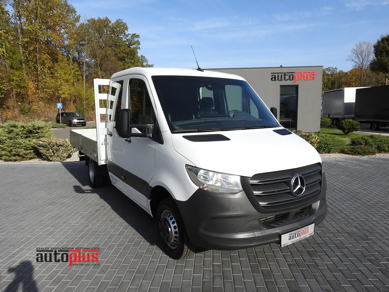 MERCEDES SPRINTER 516 STAKE BODY DOUBLE CABIN DOKA 6 SEATS CRUISE CONTROL AIR CONDITIONING TWIN WHEELS 160HP - Kamioncine dopio kabinë: foto 1 MERCEDES SPRINTER 516 STAKE BODY DOUBLE CABIN DOKA 6 SEATS CRUISE CONTROL AIR CONDITIONING TWIN WHEELS 160HP - Kamioncine dopio kabinë: foto 1