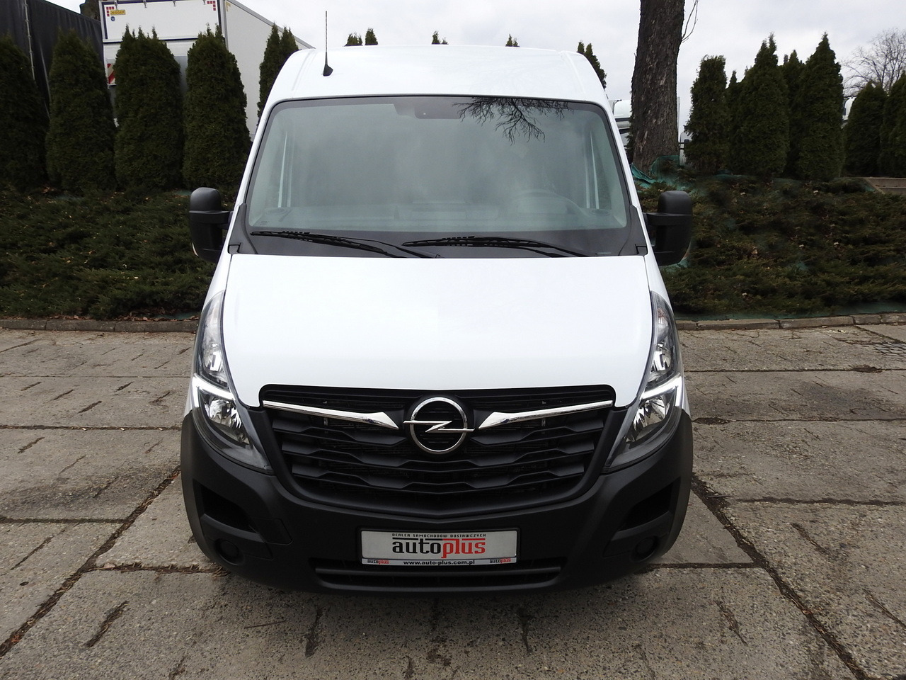 OPEL MOVANO REFRIGERATOR VAN 0*C CRUISE CONTROL NAVIGATION AIR CONDITIONING LED LIGHTS 136HP - Furgon frigorifer: foto 5 OPEL MOVANO REFRIGERATOR VAN 0*C CRUISE CONTROL NAVIGATION AIR CONDITIONING LED LIGHTS 136HP - Furgon frigorifer: foto 5