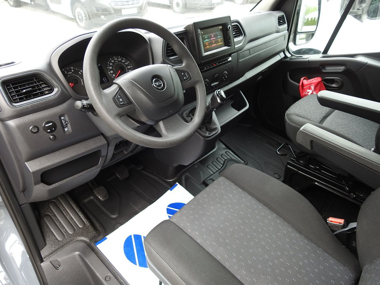 OPEL MOVANO TARPAULIN LIFT 9 PALLETS WEBASTO CRUISE CONTROL NAVIGATION LED LIGHTS PNEUMATICS AIR CONDITIONING 165HP - Kamioncine me tendë: foto 2 OPEL MOVANO TARPAULIN LIFT 9 PALLETS WEBASTO CRUISE CONTROL NAVIGATION LED LIGHTS PNEUMATICS AIR CONDITIONING 165HP - Kamioncine me tendë: foto 2