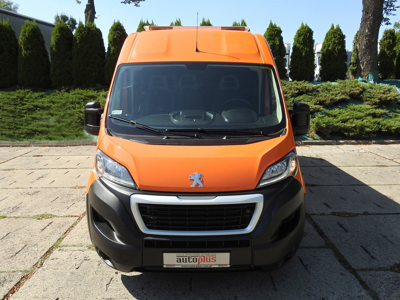 PEUGEOT BOXER BOX DELIVERY VAN 7 SEATS AIR CONDITIONING 120HP - Furgon: foto 5 PEUGEOT BOXER BOX DELIVERY VAN 7 SEATS AIR CONDITIONING 120HP - Furgon: foto 5