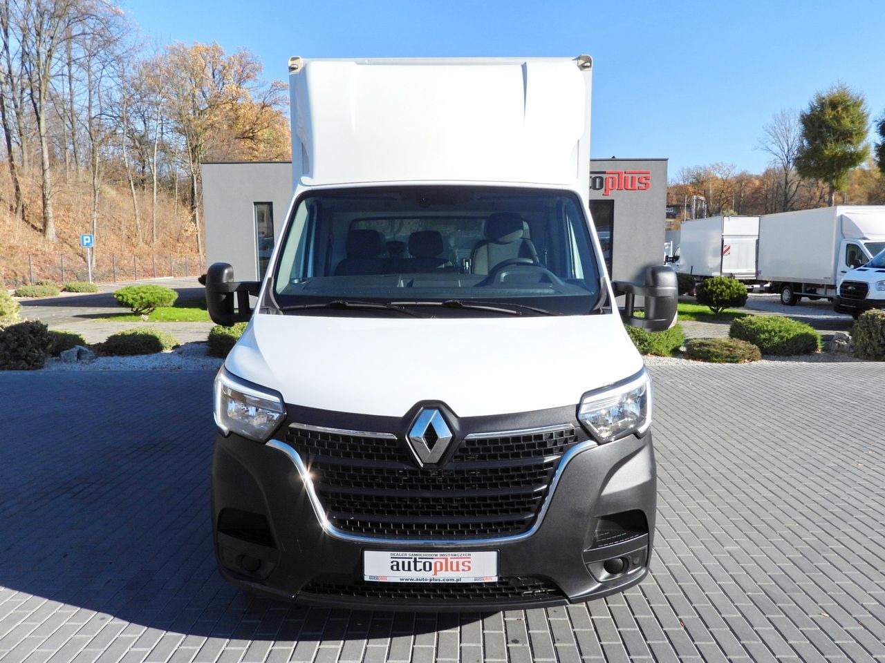 RENAULT MASTER BOX 8 PALLETS CRUISE CONTROL NAVIGATION LED LIGHTS AIR CONDITIONING 145HP - Kamioncine me kontinier: foto 5 RENAULT MASTER BOX 8 PALLETS CRUISE CONTROL NAVIGATION LED LIGHTS AIR CONDITIONING 145HP - Kamioncine me kontinier: foto 5