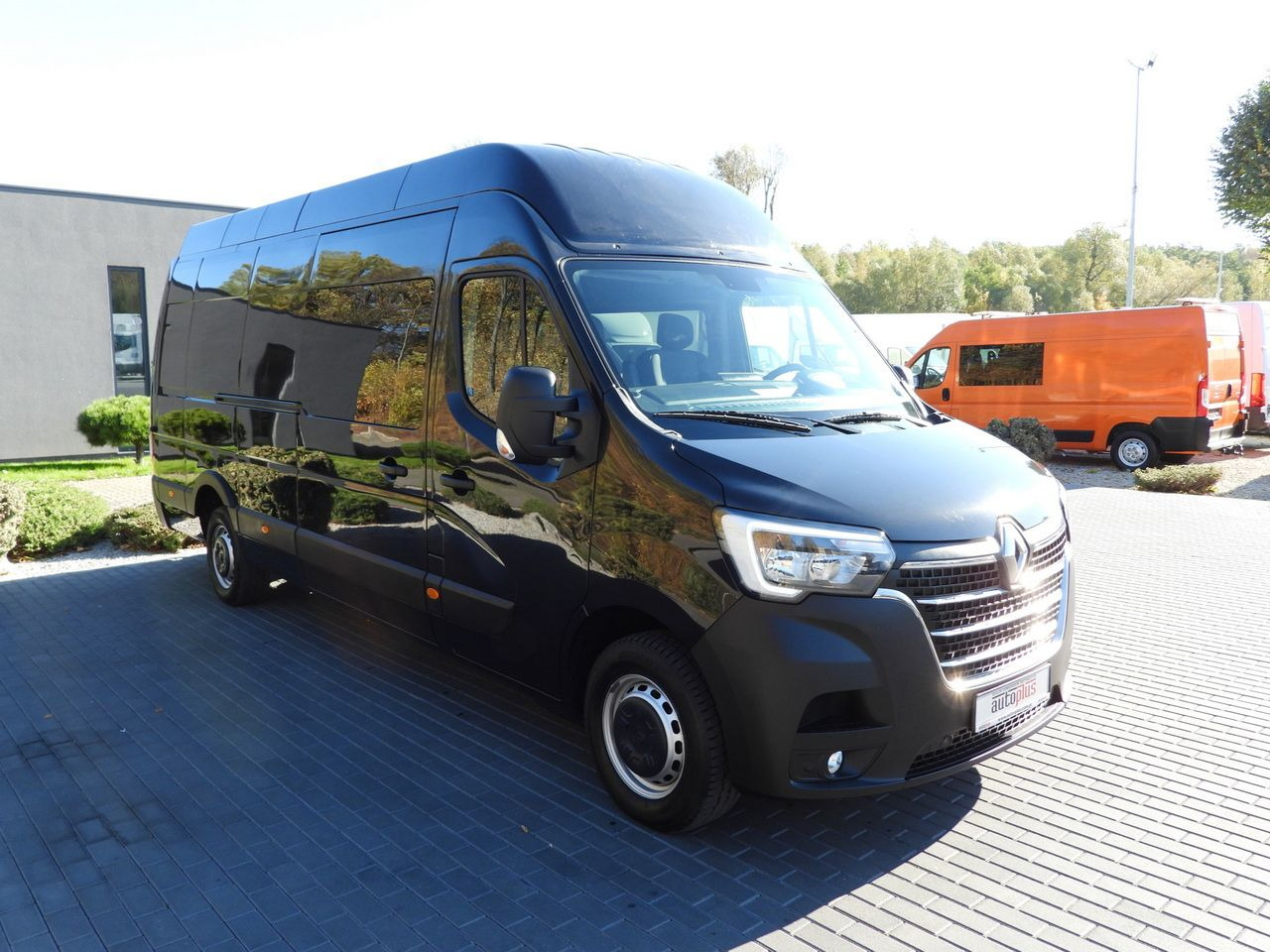 RENAULT MASTER BOX DELIVERY VAN 7 SEATS CRUISE CONTROL LED LIGHTS AIR CONDITIONING 165HP - Furgon: foto 4 RENAULT MASTER BOX DELIVERY VAN 7 SEATS CRUISE CONTROL LED LIGHTS AIR CONDITIONING 165HP - Furgon: foto 4