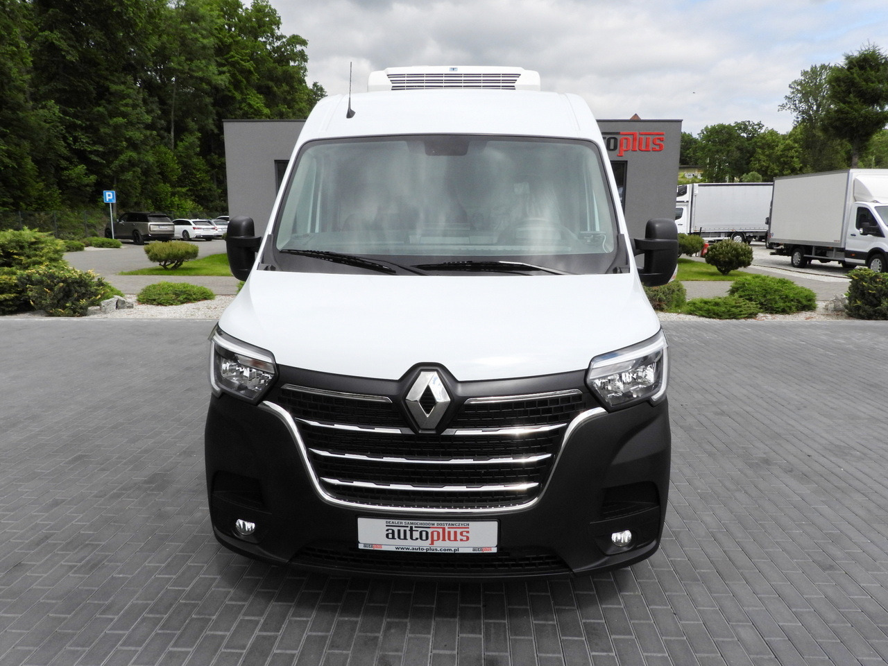 RENAULT MASTER REFRIGERATOR VAN -5*C CRUISE CONTROL NAVIGATION LED LIGHTS AIR CONDITIONING 135HP - Furgon frigorifer: foto 5 RENAULT MASTER REFRIGERATOR VAN -5*C CRUISE CONTROL NAVIGATION LED LIGHTS AIR CONDITIONING 135HP - Furgon frigorifer: foto 5