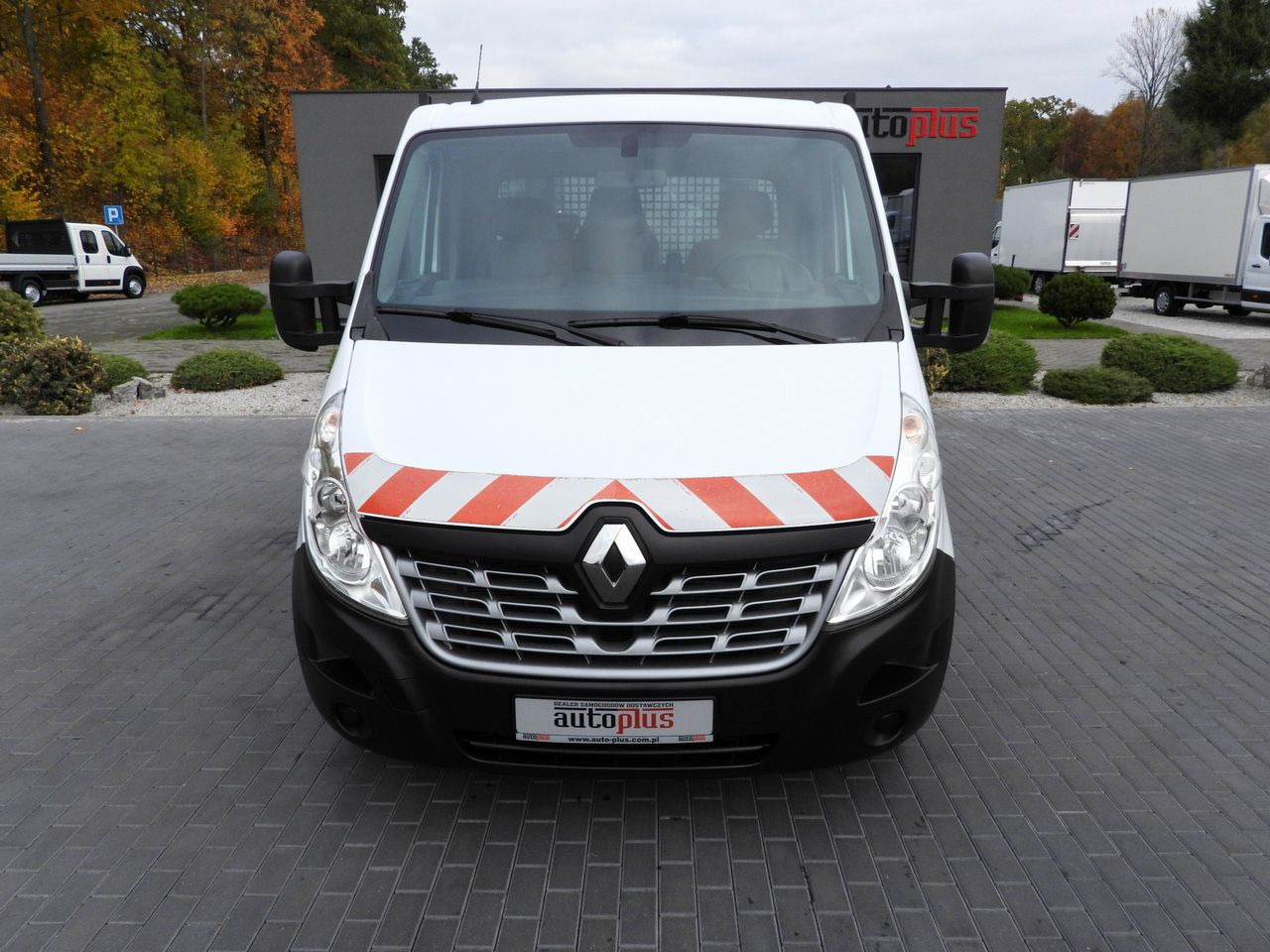 RENAULT MASTER STAKE BODY CRUISE CONTROL NAVIGATION TWIN WHEELS AIR CONDITIONING 130HP - Kamioncine me karroceri: foto 5 RENAULT MASTER STAKE BODY CRUISE CONTROL NAVIGATION TWIN WHEELS AIR CONDITIONING 130HP - Kamioncine me karroceri: foto 5