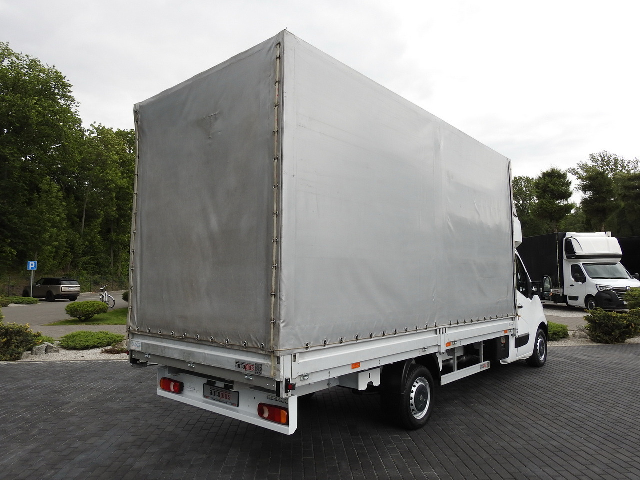 RENAULT MASTER TARPAULIN 10 PALLETS WEBASTO CRUISE CONTROL AIR CONDITIONING 170HP - Kamioncine me tendë: foto 3 RENAULT MASTER TARPAULIN 10 PALLETS WEBASTO CRUISE CONTROL AIR CONDITIONING 170HP - Kamioncine me tendë: foto 3